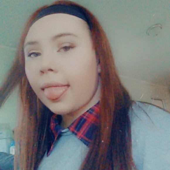 Meet your Posher, Jeanette - Picture 1 of 1